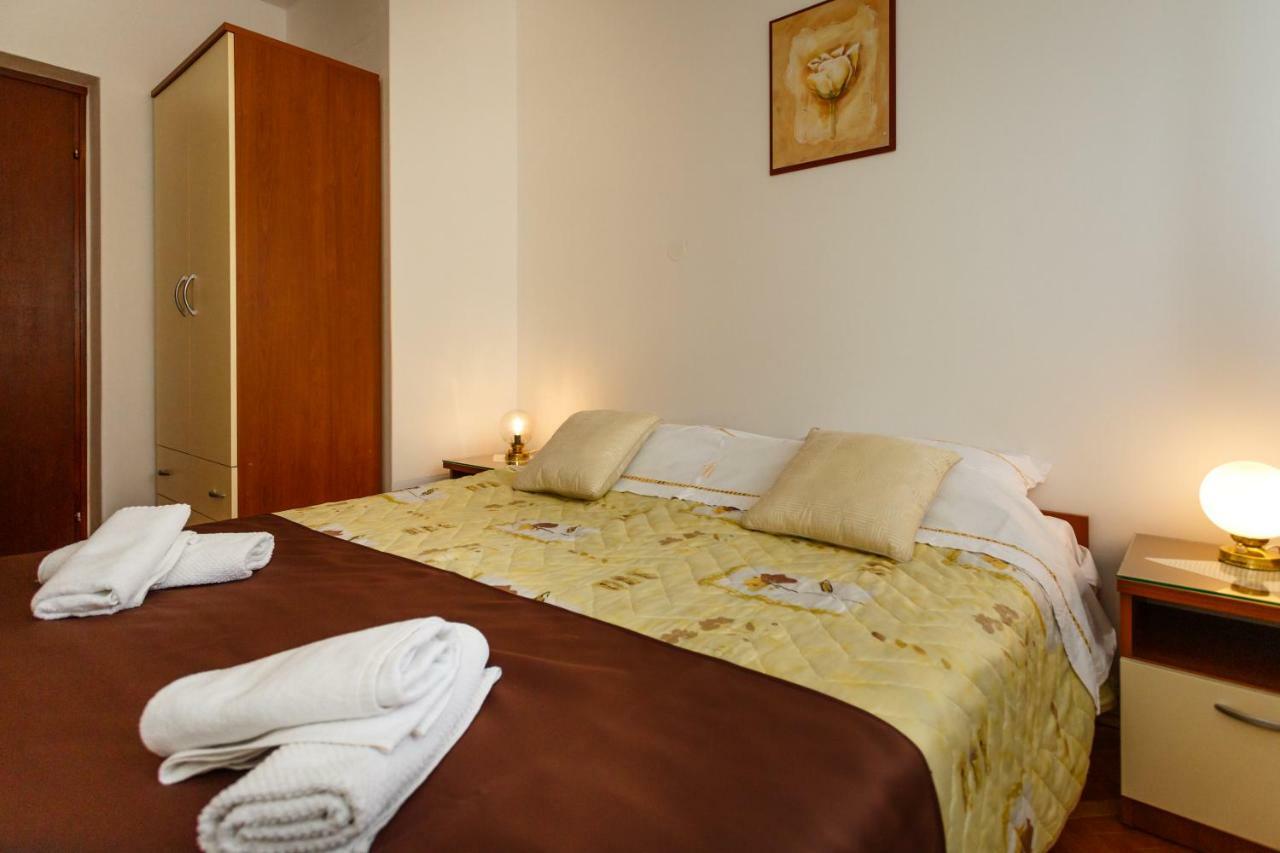 קרק Villa Rosi מראה חיצוני תמונה